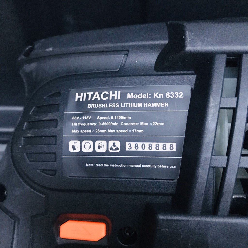 KHOAN ĐỤC BÊ TÔNG HITACHI BẰNG PIN KHÔNG CHỔI THAN ( khoẻ-bền-tiết kiệm pin )