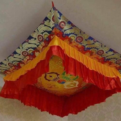 [PBMC]Lọng treo đầu tượng vuông 1m - Vàng (Cái)