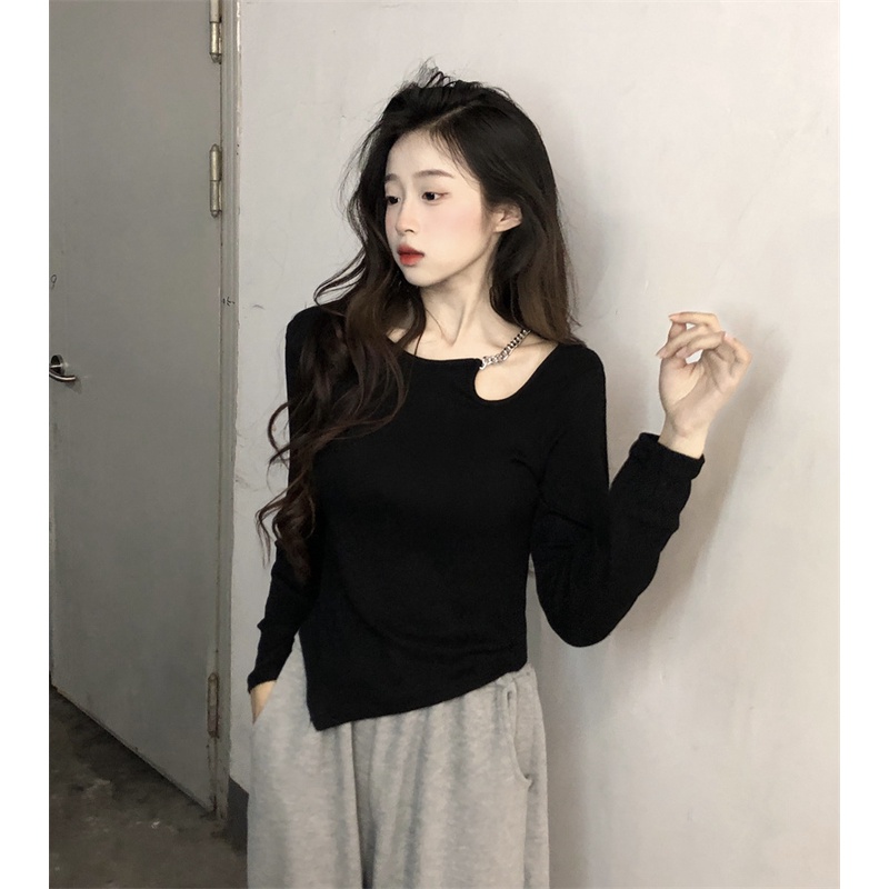 Áo thun nữ tay dài hở vai màu đen quyến rũ