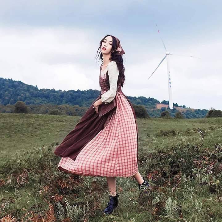 Set Váy Cô Gái Hà Lan Kèm Tuban