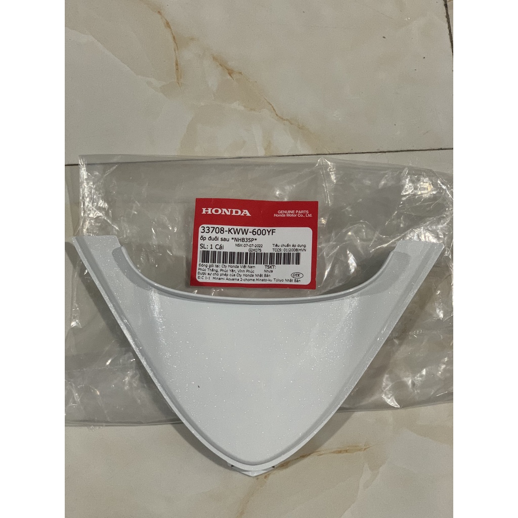 Ốp đuôi sau - mui rùa HONDA WAVE S110, RS110 năm 2010-2011-2013 màu Trắng. *NHB35P* 33708KWW600YF