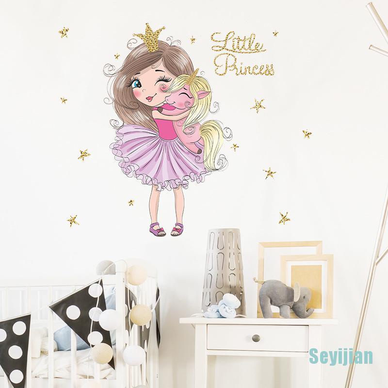 Sticker Dán Tường Phòng Khách / Ngủ Hình Kỳ Lân Công Chúa Và Bé Gái Dễ Thương