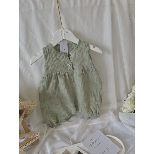 Bodysuit green muslin sát nách Nanci room