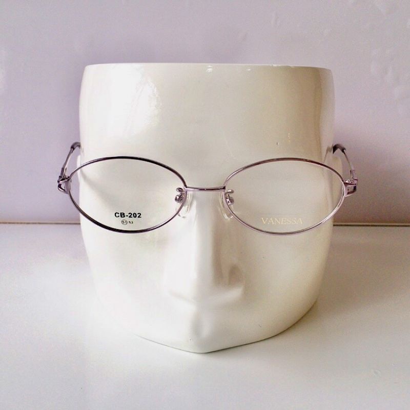 Gọng kính nội địa Nhật thương hiệu Vanessa CB-202 màu ánh tím nhạt, made in China.