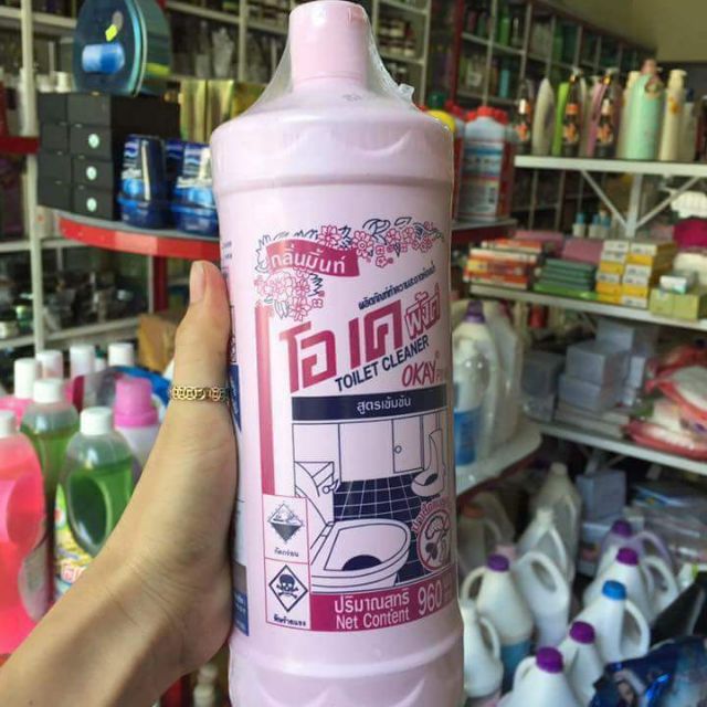 NƯỚC TẨY BỒN CẦU TOILET OKAY 960ML
