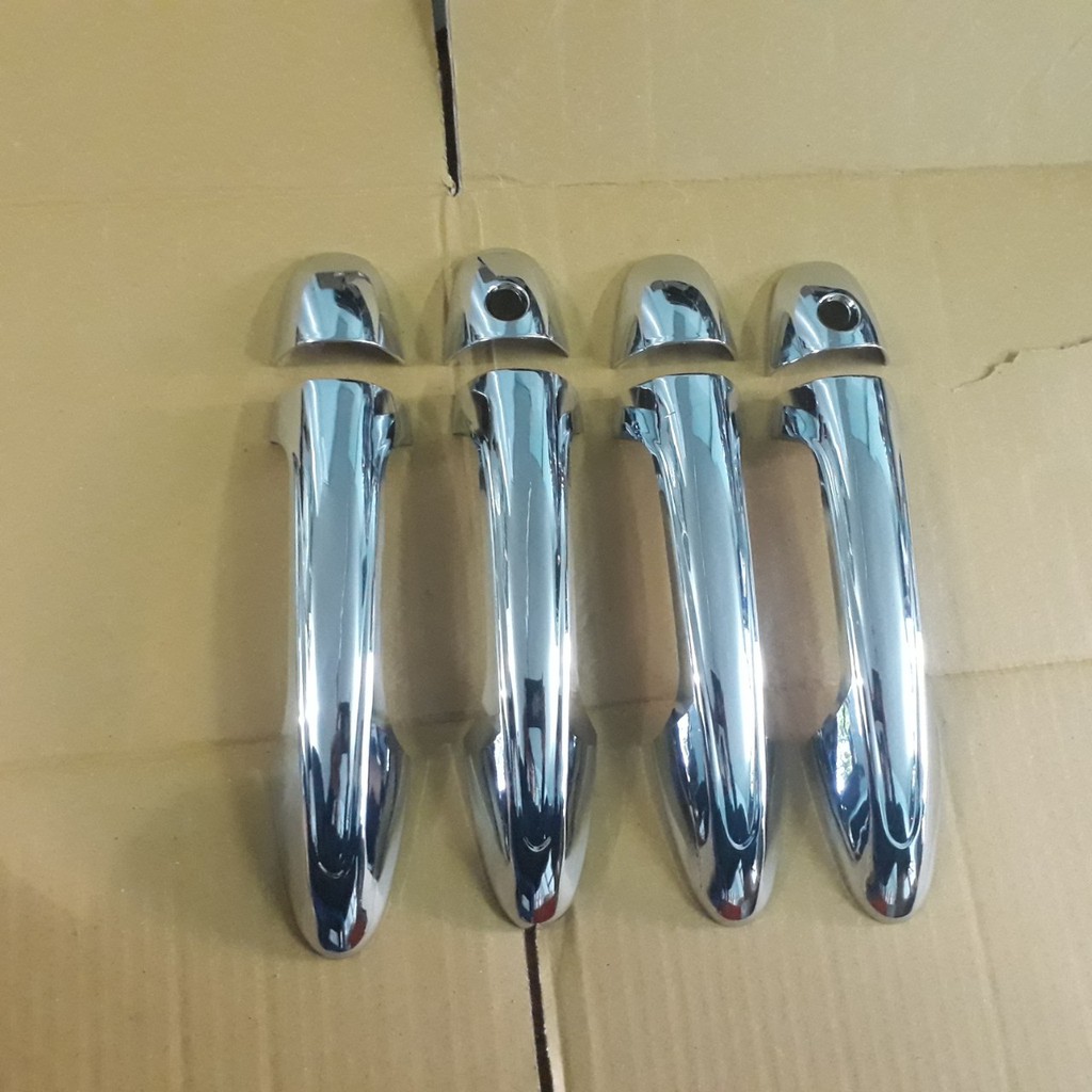 Bộ ốp tay cửa mạ crom xe Toyota Hilux đời 2016-2021