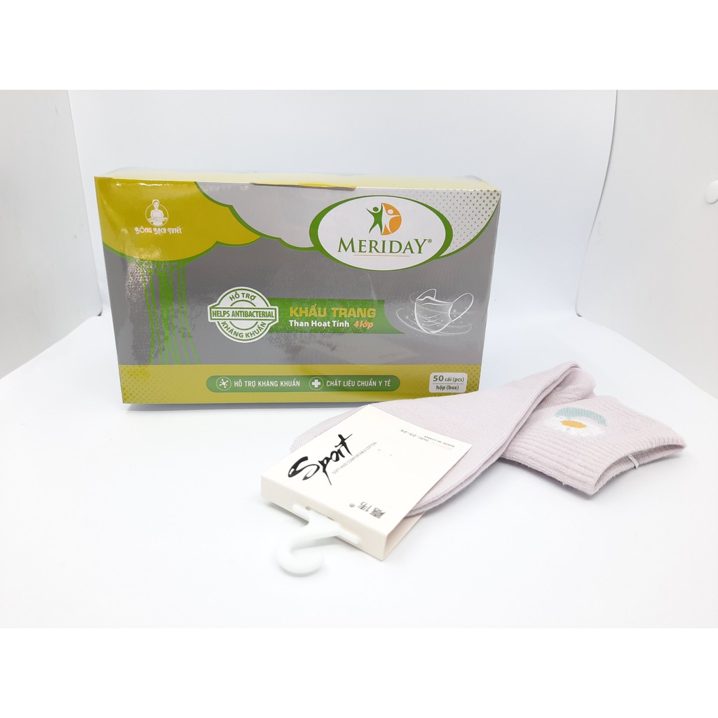 1 HỘP KHẨU TRANG MERIDAY THAN HOẠT TÍNH 4 LỚP TẶNG 1 ĐÔI VỚ HOA CÚC | BigBuy360 - bigbuy360.vn