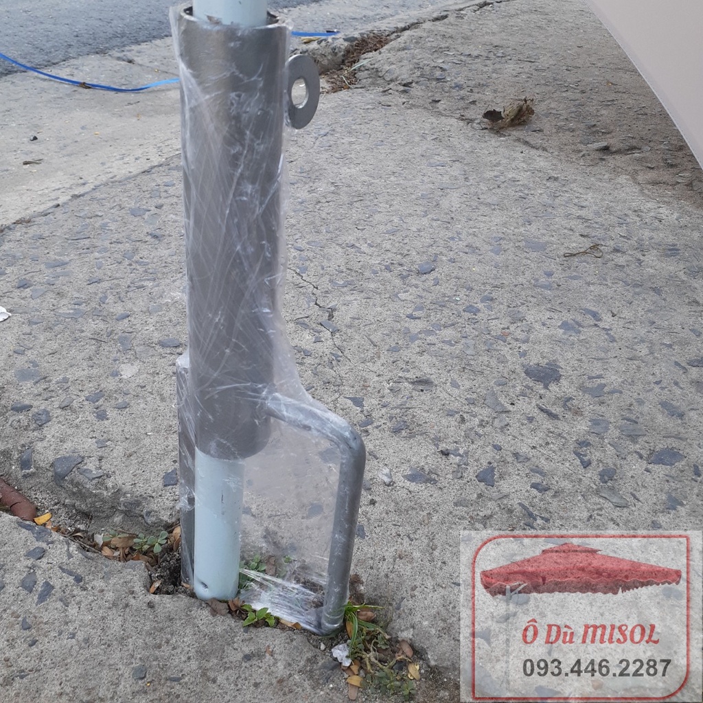 CHÂN ĐẾ DÙ BẰNG SẮT ĐẶC GỌN NHẸ TIỆN LỢI