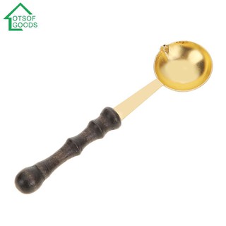 Thìa hỗ trợ đóng dấu tem cán gỗ