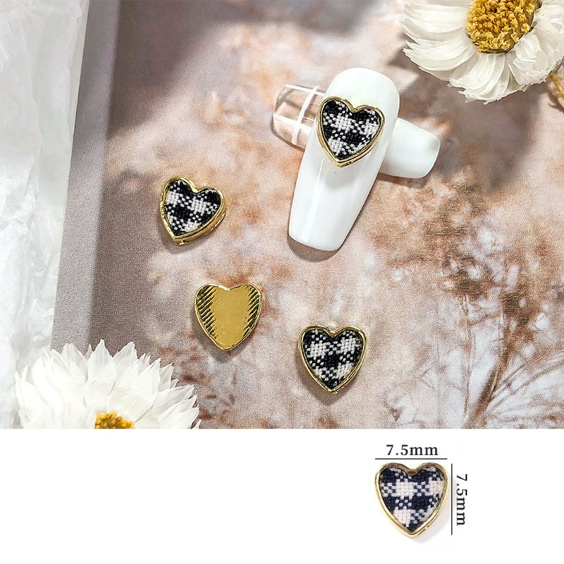 Phụ Kiện Trang Trí Móng Tay Trái Tim 3d Cho Nữ