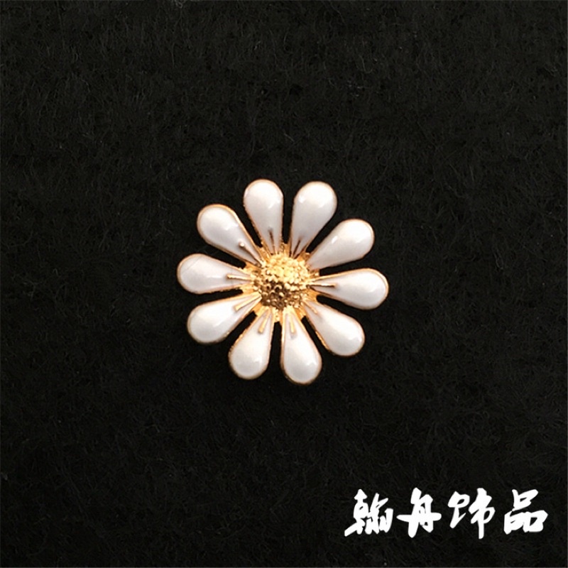 Center hoa trang trí nhiều màu