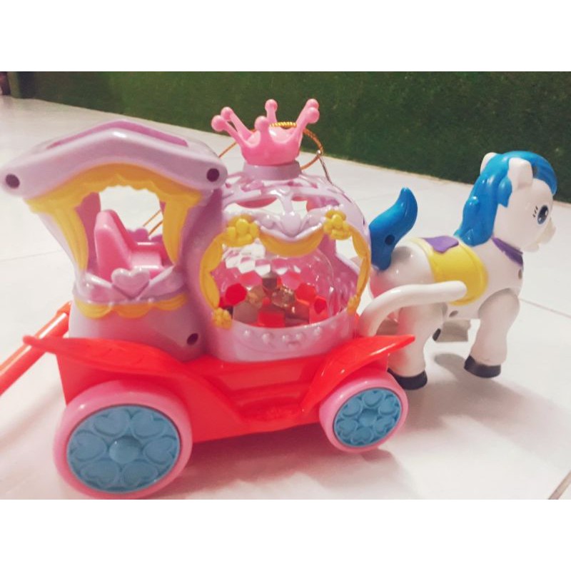 Đồ chơi Lồng Đèn xe ngựa pony kéo cỗ xe có nhạc đèn, ánh sáng sinh động chạy vượt chướng ngại vật cho bé