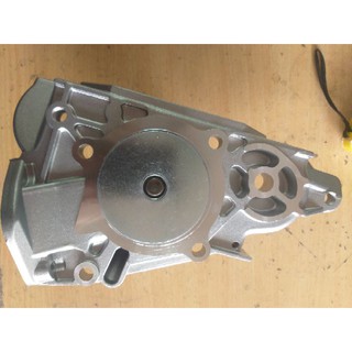 Bơm nước Ford Laser 1.6