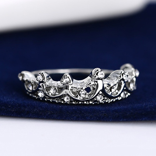 Nhẫn mạ bạc thiết kế hình vương miện đính đá lấp lánh xinh xắn dễ thương dành cho nữ