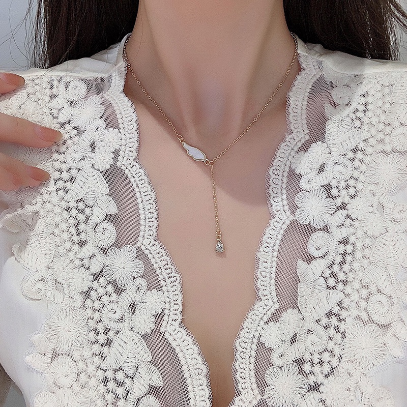 Vòng cổ choker mặt cánh chim  đính đá trong suốt hologram VC018 Leous Accessories