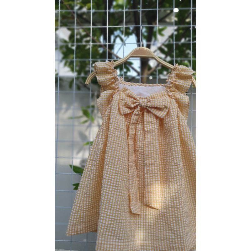 Váy smock thêu tay màu trắng/caro vàng