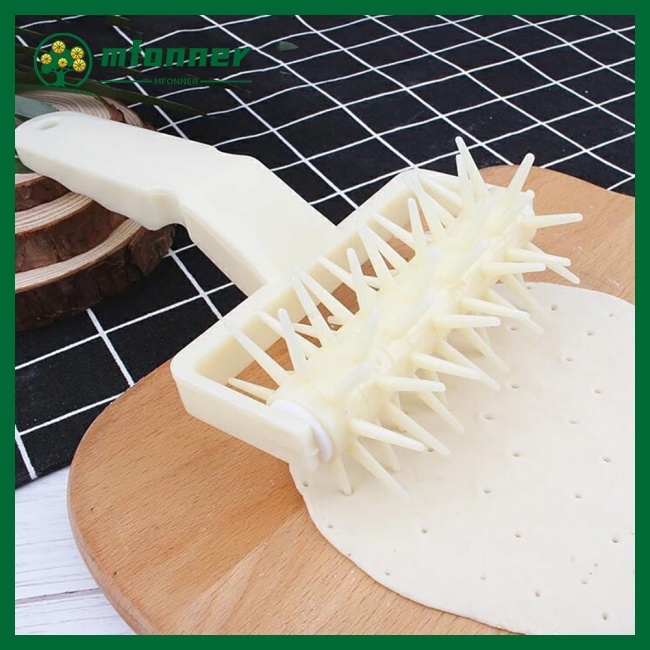 Con Lăn Cắt Bột Làm Bánh Pizza Bằng Nhựa