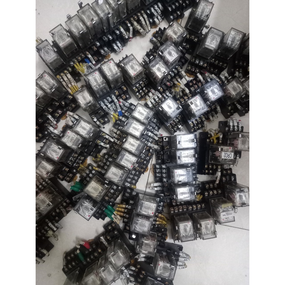 ROLE TRUNG GIAN NHẬT BẢN COIL 220VAC