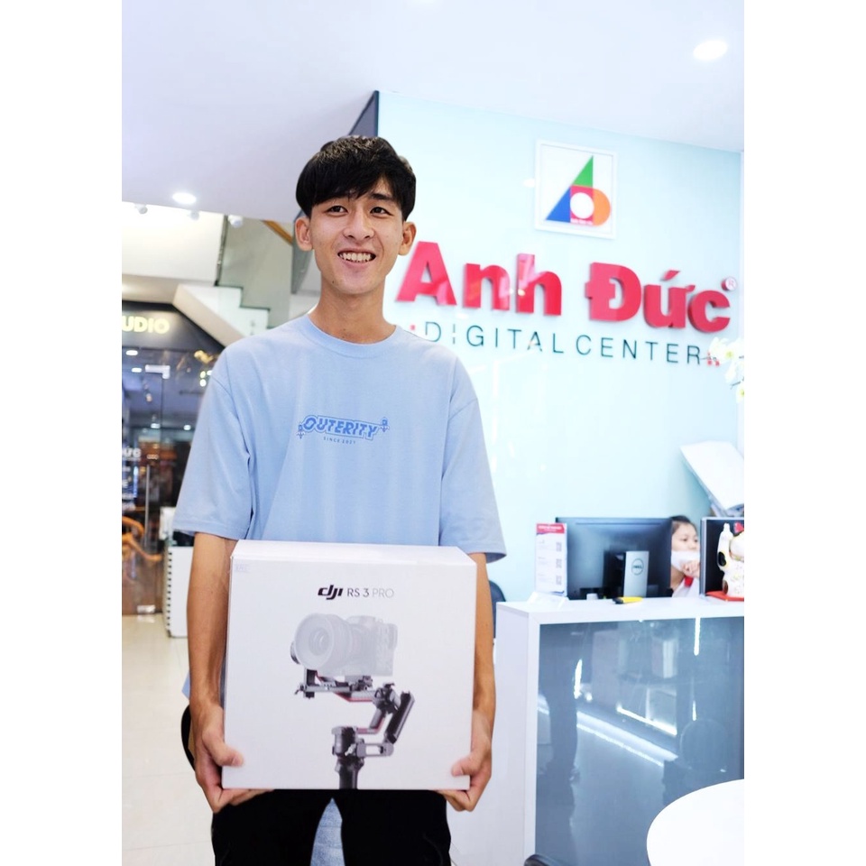 Tay Cầm Chống Rung Cho Máy Ảnh Gimbal DJI RS3/ RS3 Combo - Hàng Chính Hãng BH 12 Tháng