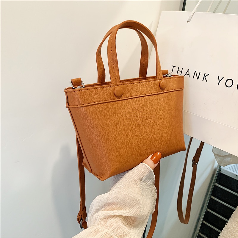 Năm Mới, Túi Nhỏ Tinh Tế Phổ Biến Năm 2022 Được Thiết Kế Cho Bé Gái Vào Mùa Hè. Túi Xách bucket Thời Trang Dạo Phố Sành Điệu