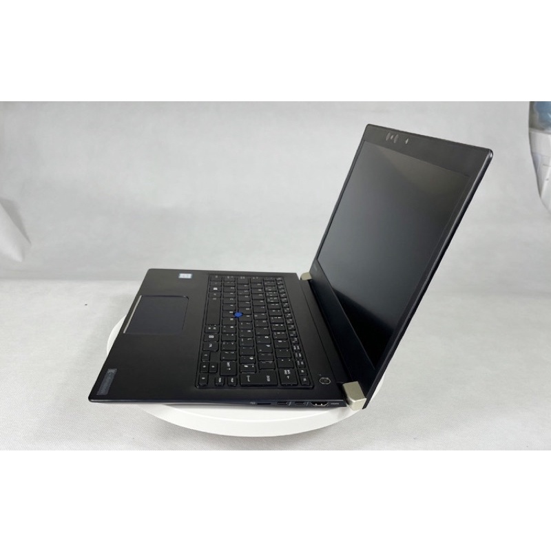 Laptop Toshiba Portege X30 nặng 1kg pin 6 7h  i5-7200u Ram 4GB SSD 128GB màn 13,3 FHD IPS - Bảo hành 6 tháng
