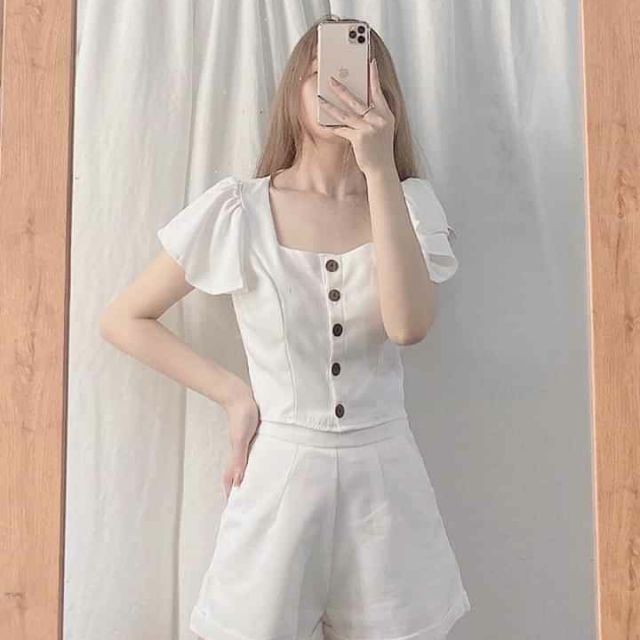 Set thiết kế cổ vuông quần đùi