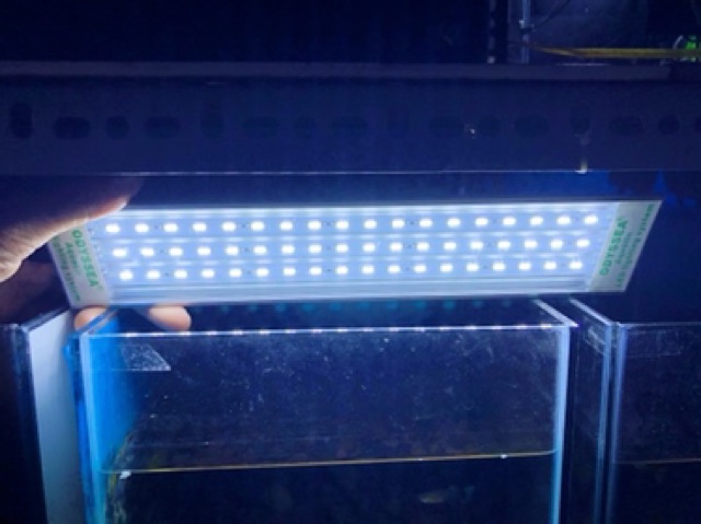 ĐÈN LED THỦY SINH ODYSSEA X450 10000K 81 BÓNG 27W CHO HỒ 45 ĐẾN 55CM