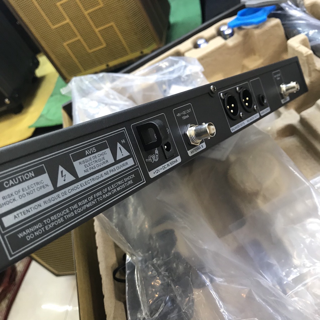 Micro không dây dBacoutic DB 550 Plus Chính hãng 2023- bảo hành 2 năm - Gia Khang Shop