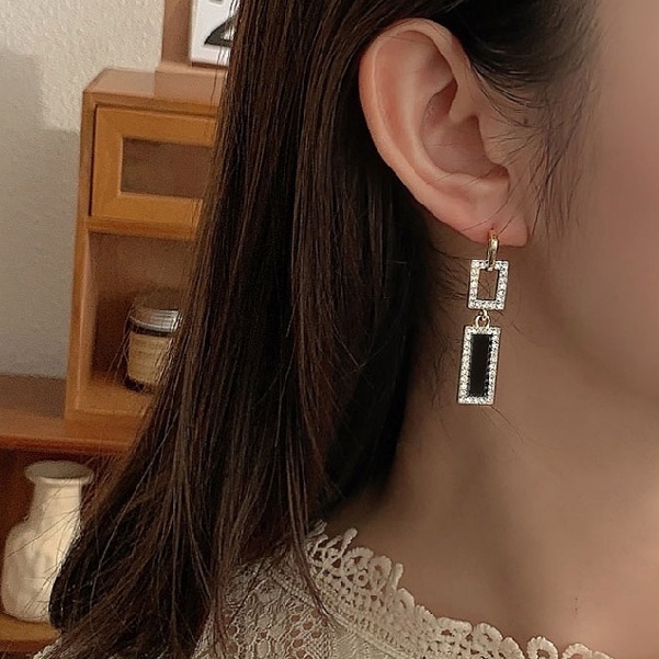 Khuyên tai màu đen nhiều phong cách tùy chọn kiểu Hàn Quốc retro