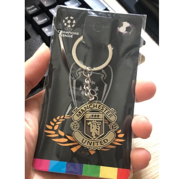 Móc khóa kim loại in nổi logo 2 mặt câu lạc bộ Manchester United