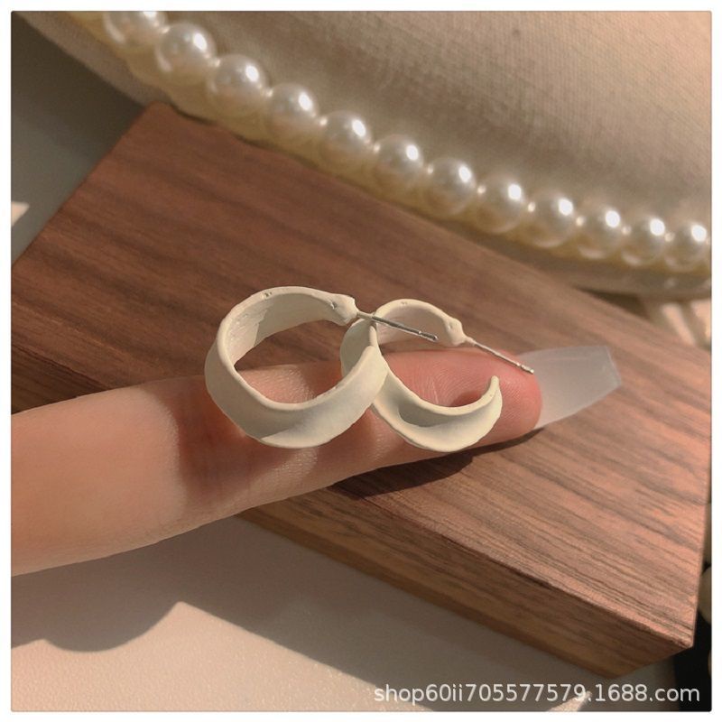 Bông Tai Dạng Kẹp Không Đau Đính Ngọc Trai Cao Cấp Cổ Điển Mùa Hè Hình Tròn Cho Nữ