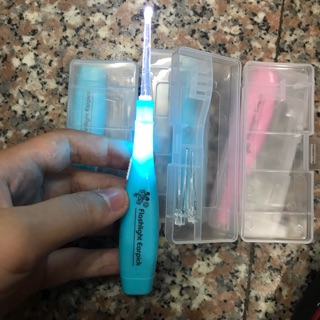 Bộ Ngoáy Tai Có Đèn Tiện Lợi An Toàn (Kèm 3 Đầu Thay)
