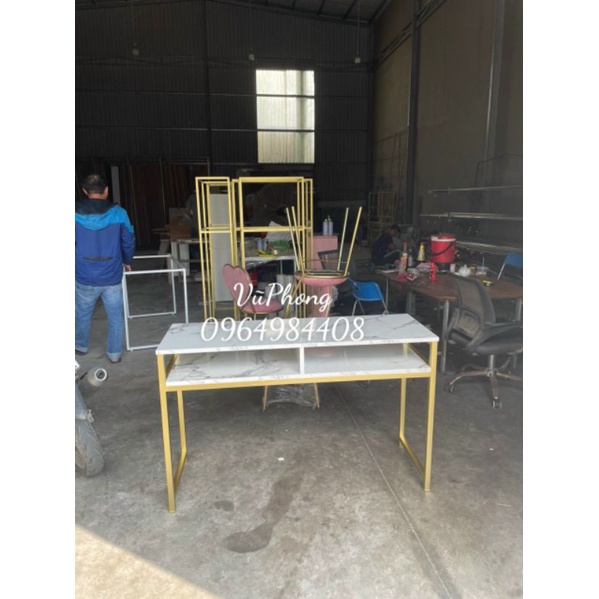 Bàn làm nail dài 1m2 dành cho 2 thợ ngồi