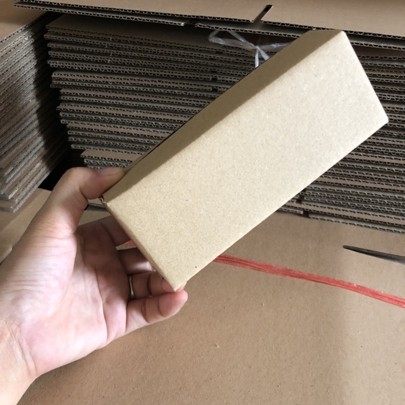 16x6x6 hộp carton đóng hàng giá rẻ(giá 900 đồng)