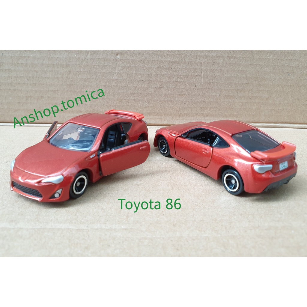 Xe mô hình tĩnh tomica Nhật Bản - Toyota mở được cửa