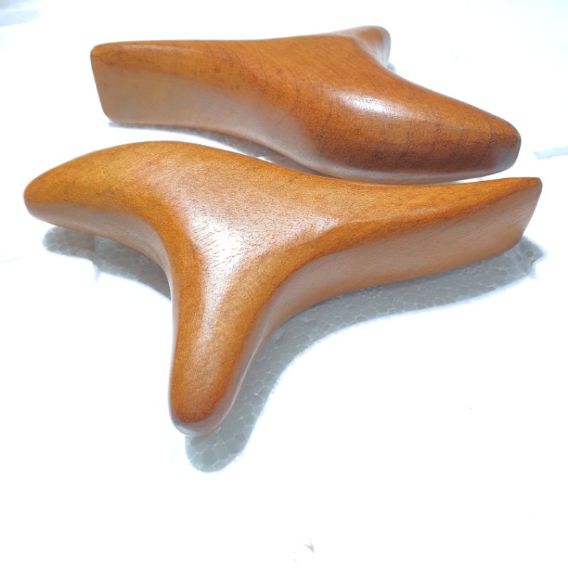 (HOT) Dụng Cụ Day Ấn Huyệt Massage Kiểu Thái Bằng Gỗ Thông - Hình Chim Én