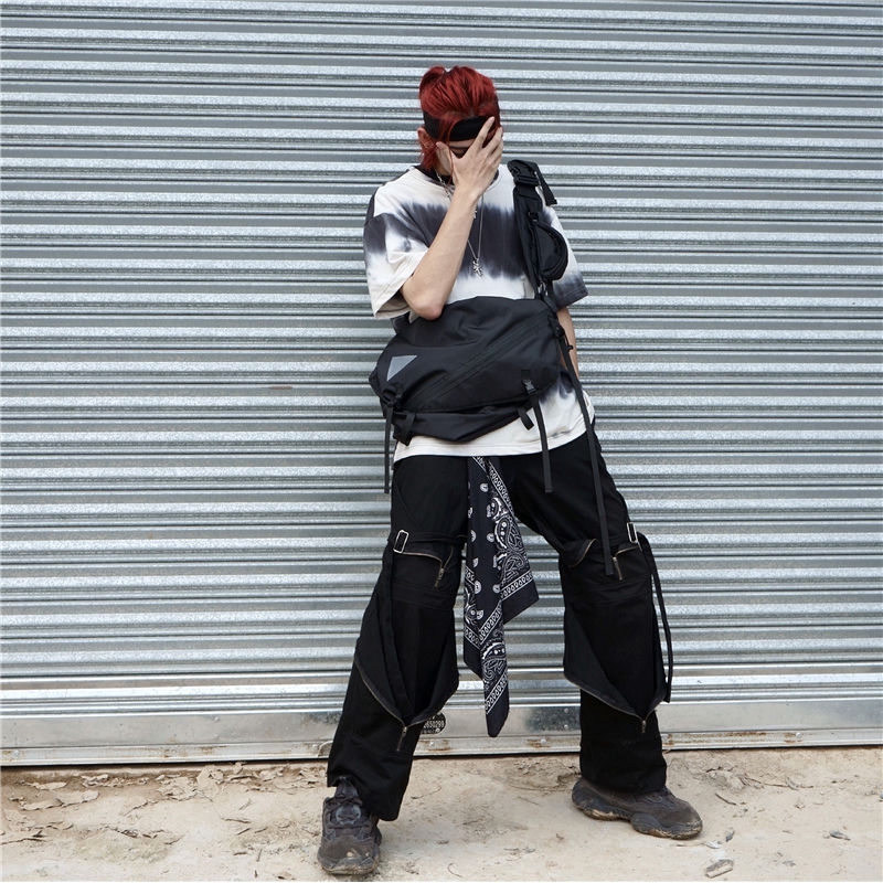 Túi đeo chéo phong cách hip hop cá tính