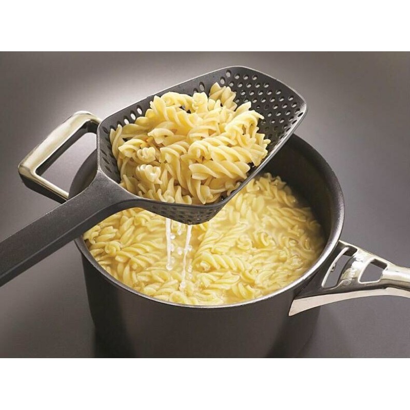 Vá/ Muỗng múc canh có lỗ ráo nước, chất liệu nhựa cao cấp