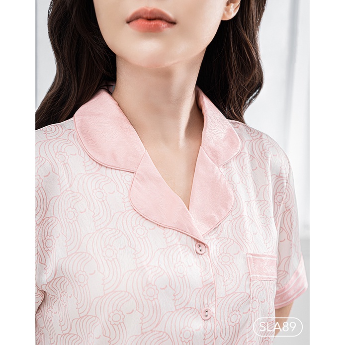 Bộ Pyjama satin ZAM Luxury - SLA89 - áo ngắn tay quần lửng hoạ tiết