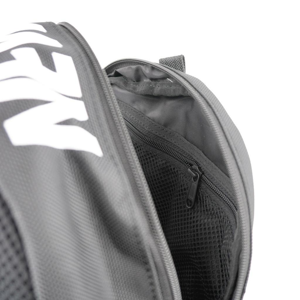 Ba lô New Era vải mềm đen chữ trắng siêu nhẹ, có name tag bên trong