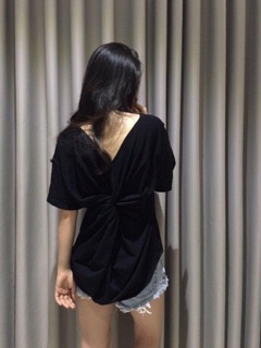 ÁO THUN KIỂU XOẮN LƯNG ĐẸP VÀ ĐỘC