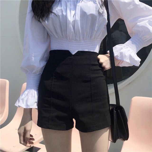 Quần đùi lưng cao v siêu sang