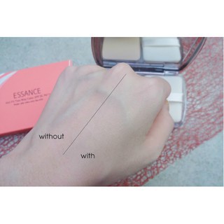 Phấn nền siêu mịn lâu trôi Essance