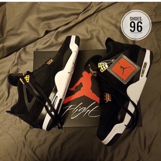 |Ảnh thật| Có sẵn | Jordan 4 Royalty 