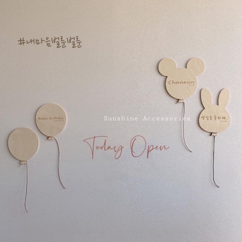 Bóng gỗ hình thỏ và chuột mickey khắc tên theo yêu cầu