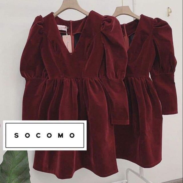 Váy nhung đỏ tay bồng