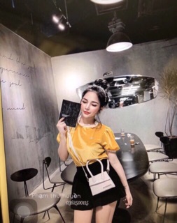 Áo nhung cổ bèo
