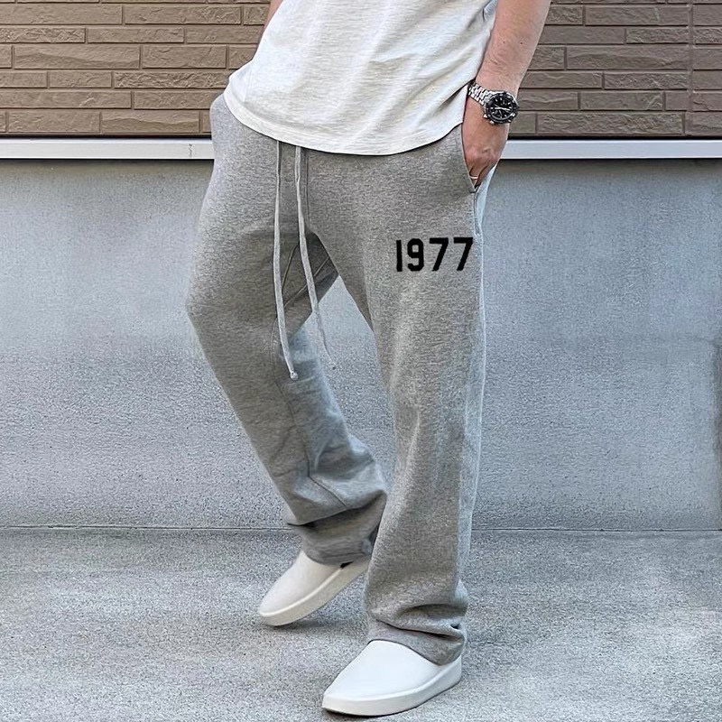 ⚡️ - Quần FOG Fear of God ESSENTIALS SS22 Relaxed 1977 Sweatpants, Quần ống suông FOG nỉ bông cao cấp