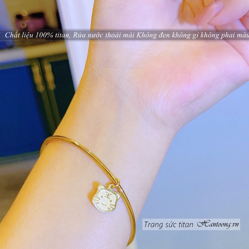 Vòng tay titan nữ không gỉ không phai màu hình hổ con đáng yêu phong cách cổ điển thanh lịch mẫu mới 2023