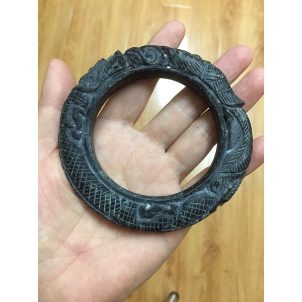 Vòng khắc rồng si tuyển